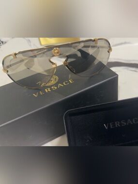Versace Gold Rim Aviator Sunglasses with Gradient Smoke Lenses unisex